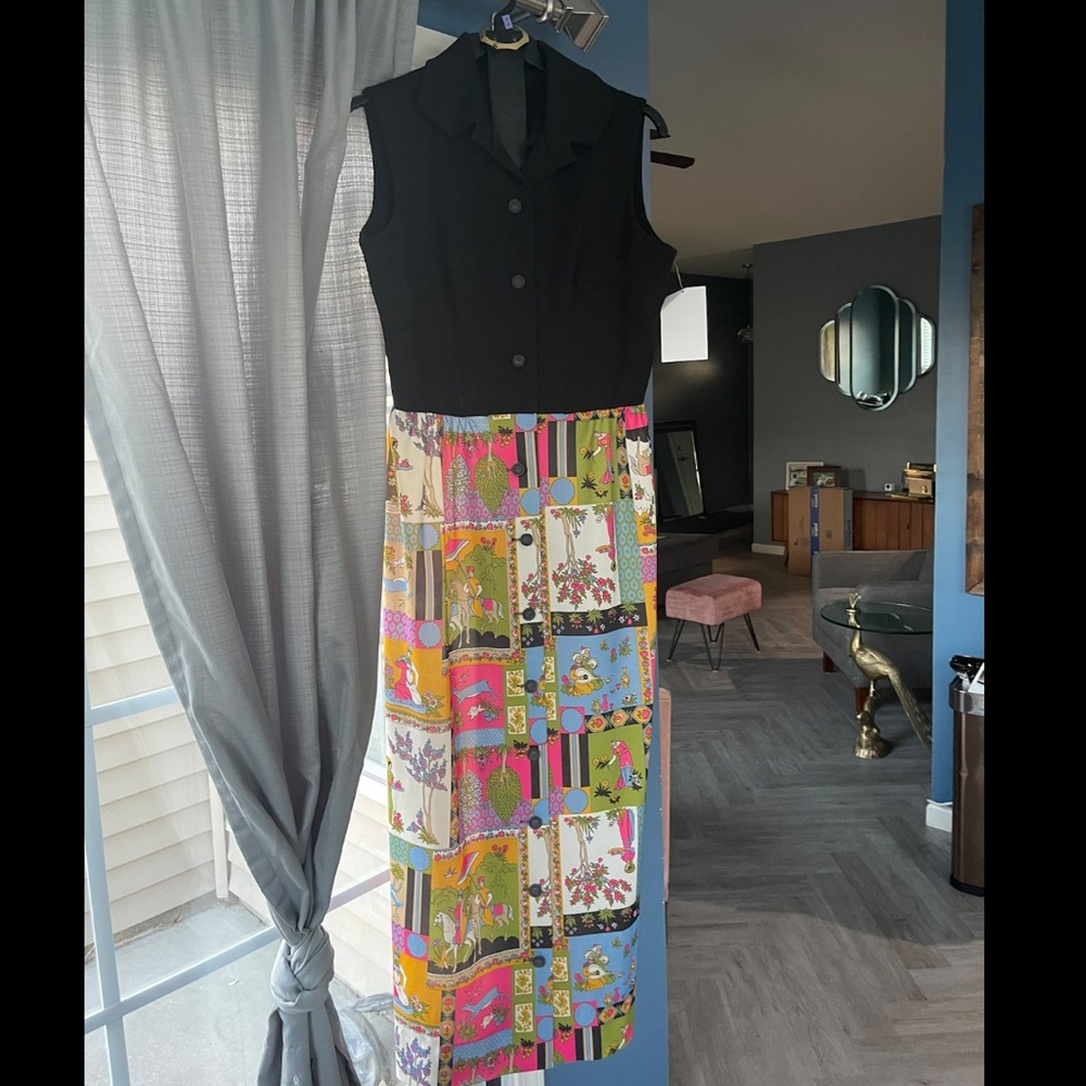 Vintage 1970s dress w/ belt